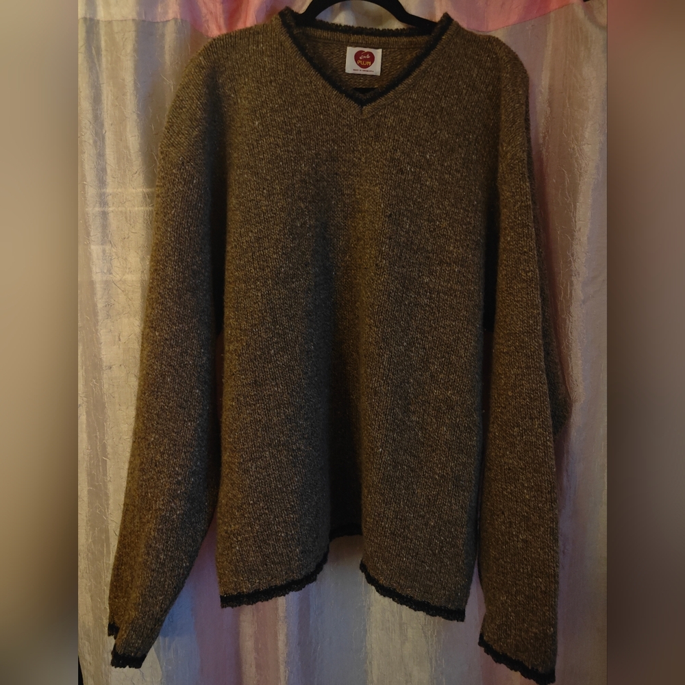 Tan Vintage Wool‎ Sweater